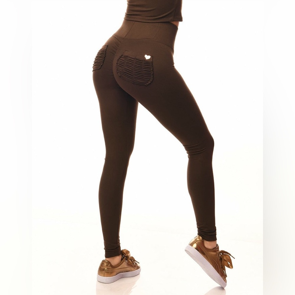 Nudey Booty Cocoa (Listing #021425-3) - Picture 5 of 7